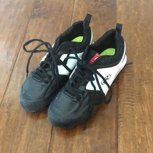 Boys baseball cleats